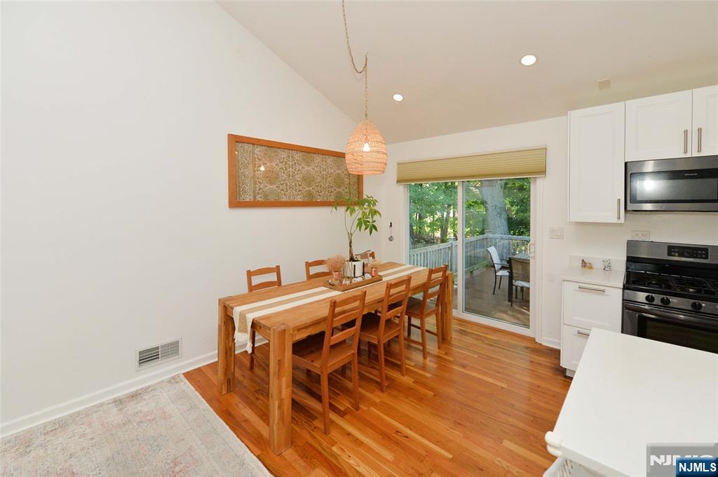 16-38 Mandon Place