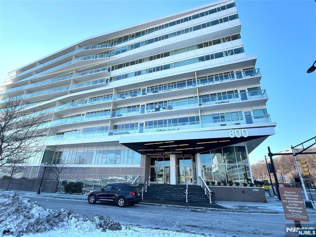 800 Ave At Port Imperial 416