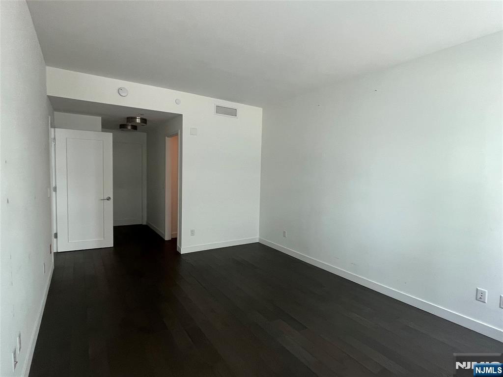 800 Ave At Port Imperial 416