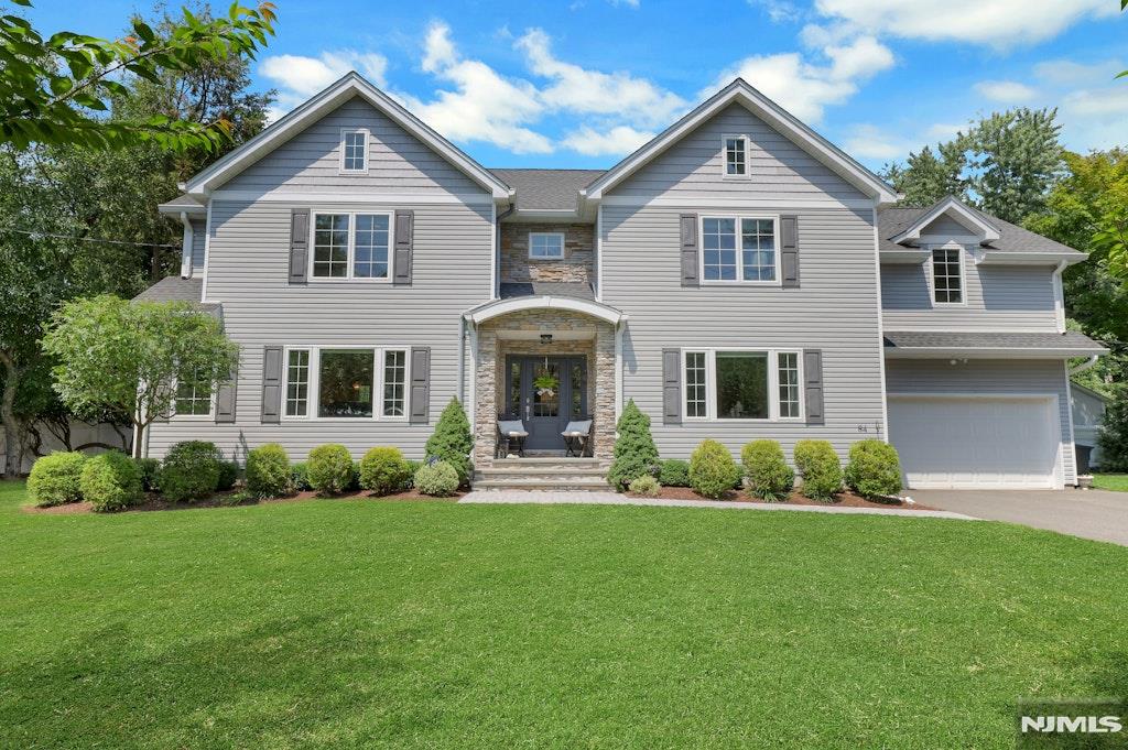 84 Leclerc Avenue