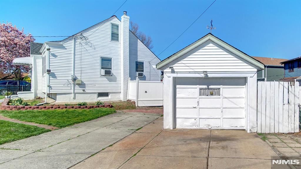 Photo of 34 Greenlawn Drive, Lodi, NJ 07644 (MLS # 26012235)