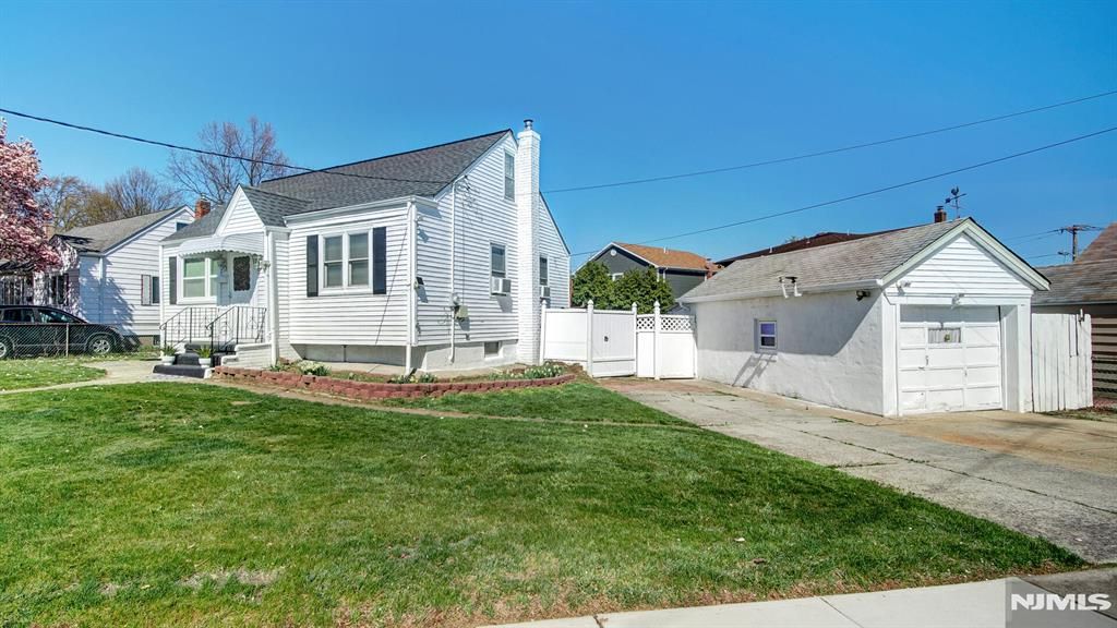 Photo of 34 Greenlawn Drive, Lodi, NJ 07644 (MLS # 26012235)