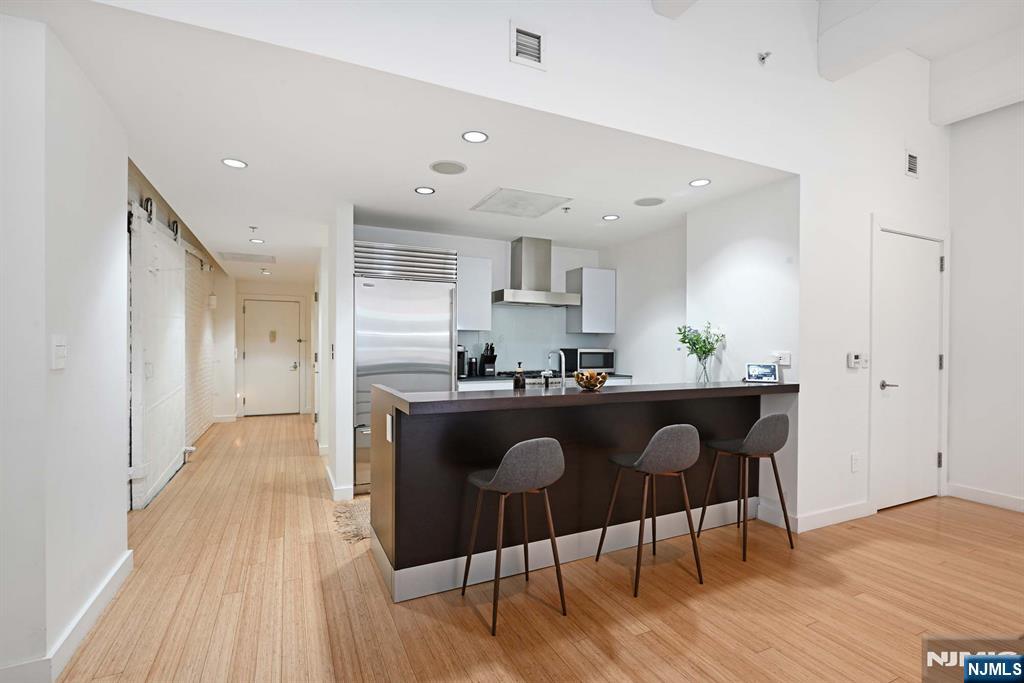1425 Garden Street 203