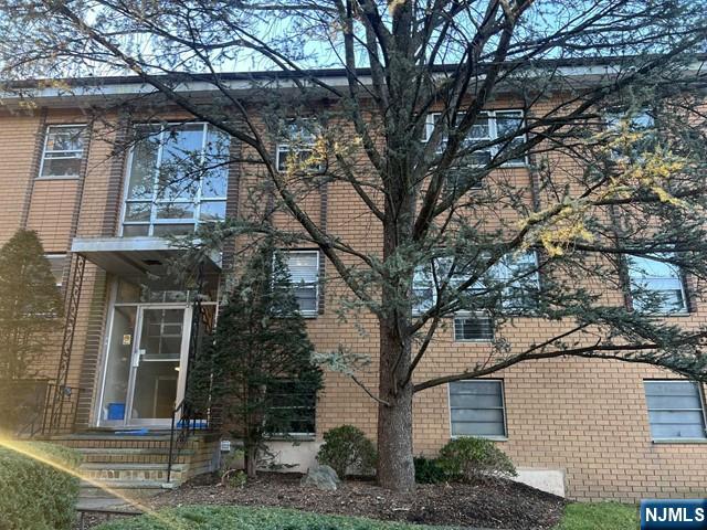 Rental Property at 312 Spring 2B, Ridgewood, New Jersey - Bathrooms: 1 
Rooms: 1  - $1,450 MO.