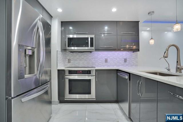 100 Old Palisade Road 710