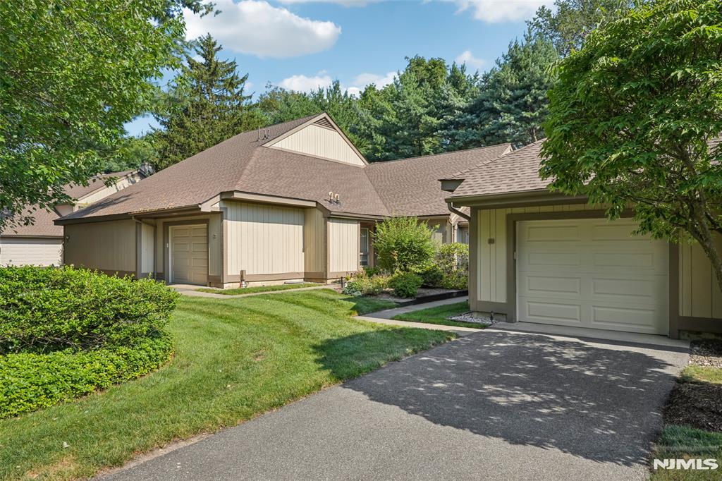 416 Bromley Place 416B