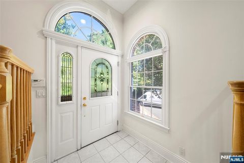 Photo of 139 Stonegate Trail, Cresskill, NJ 07626 (MLS # 25036749)