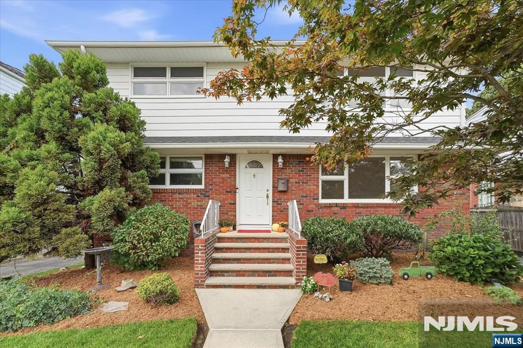 261 Gaston Avenue