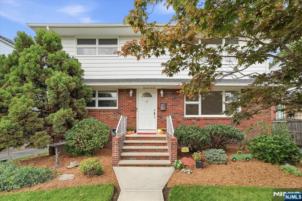 261 Gaston Avenue