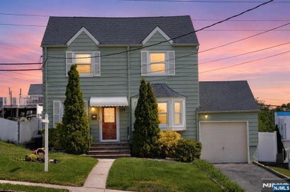 128 White Oak Terrace Belleville NJ 07109