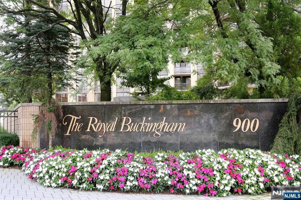 Property for Sale at 900 Palisade Avenue 7A, Fort Lee, New Jersey - Bedrooms: 2 
Bathrooms: 3  - $769,000