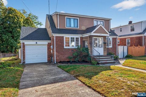 220 Hillman Drive Elmwood Park NJ 07407