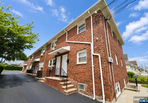 Photo of 40 Stuyvesant AVE #4, Lyndhurst, NJ 07071 (MLS # 26025644)