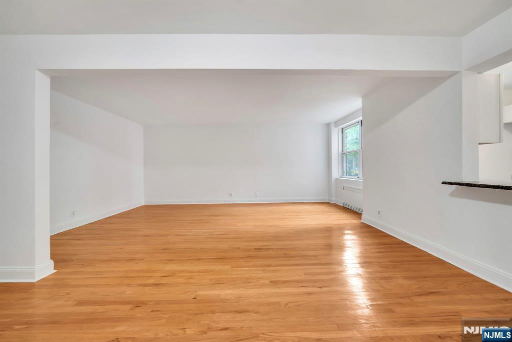 8450 Boulevard E 1E