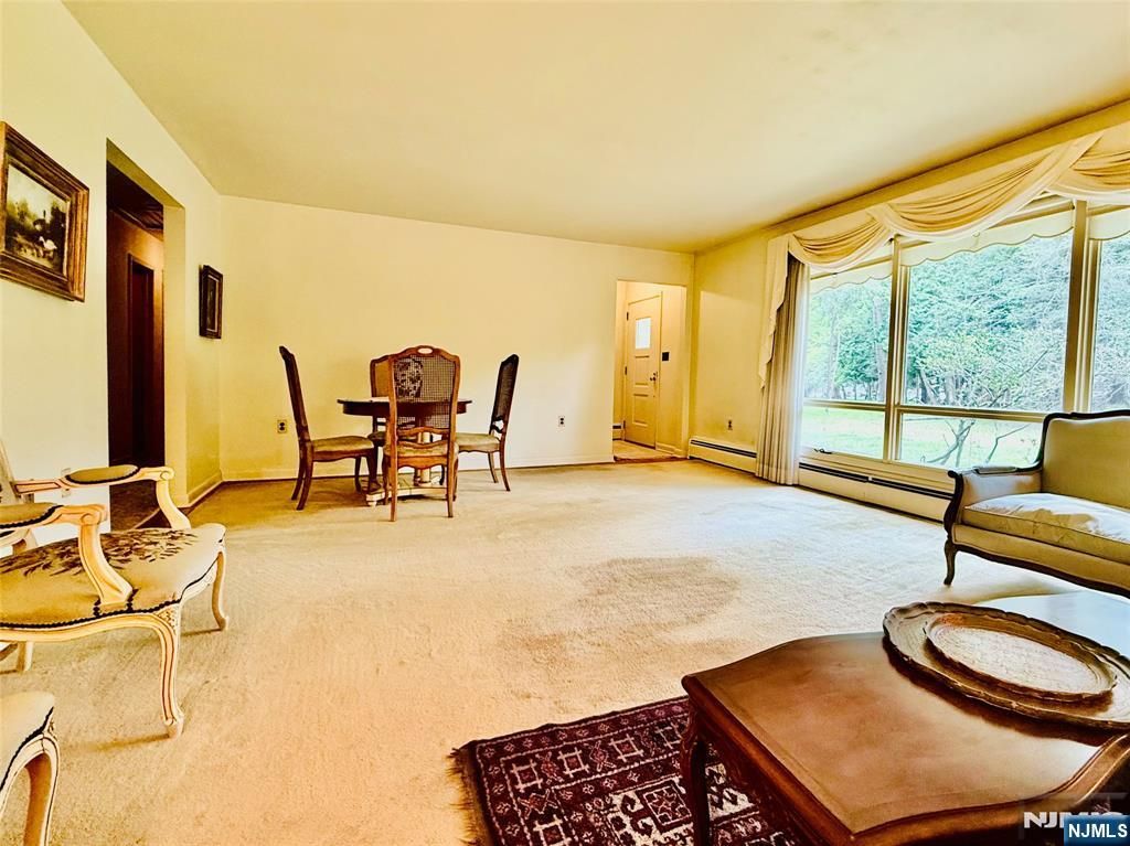 Photo of 1 Winada Place, River Vale, NJ 07675 (MLS # 26017981)