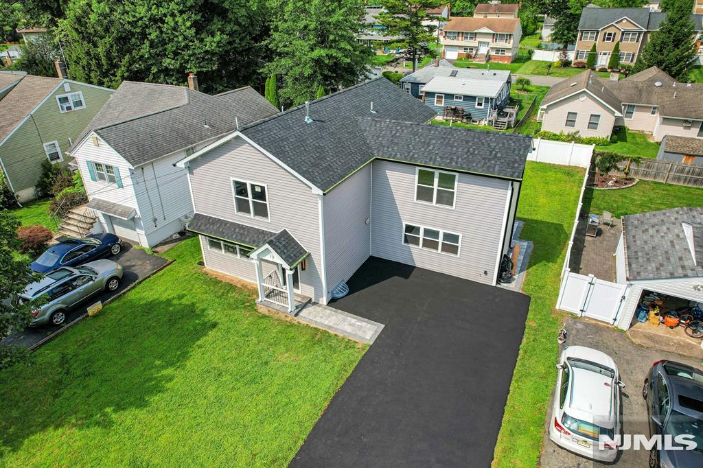 15 Seminole Avenue