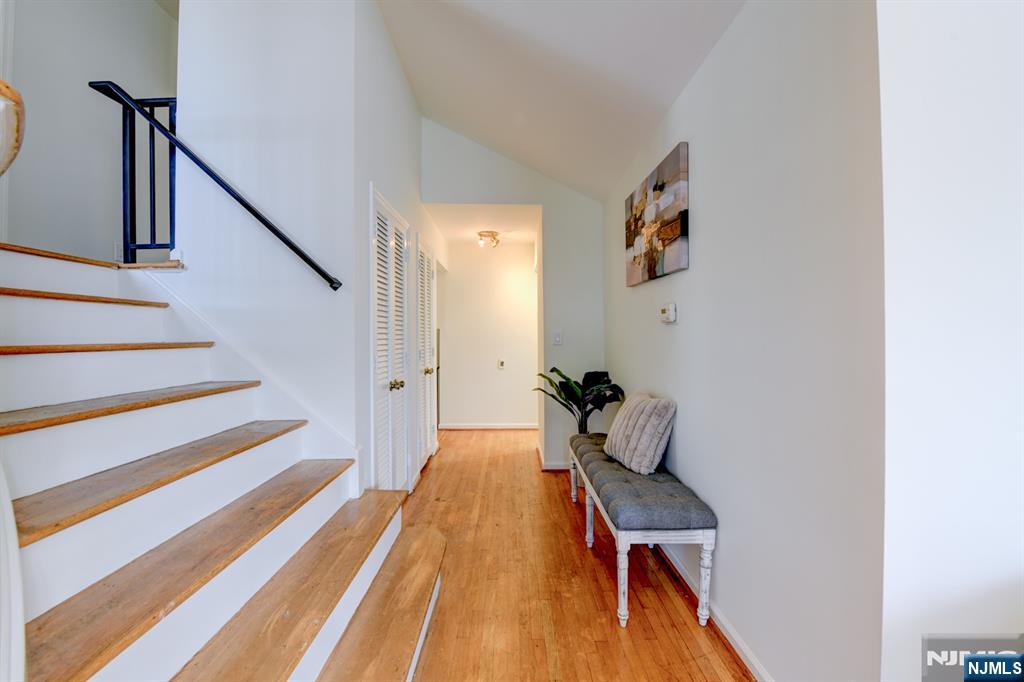 15 Winding Way