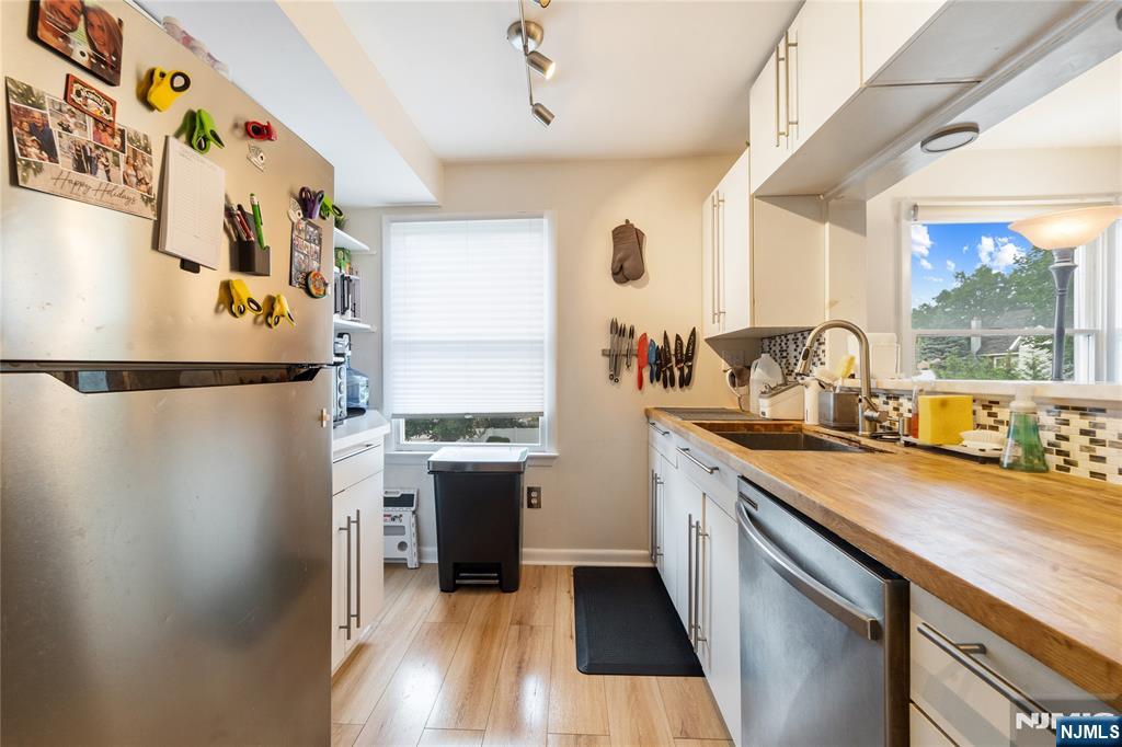 133 Center Street E5