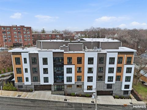 Photo of 1435 10th St #208, Fort Lee, NJ 07024 (MLS # 26008637)