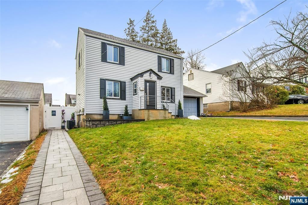 Photo of 12 Nutwold Avenue, West Orange, NJ 07052 (MLS # 25043595)