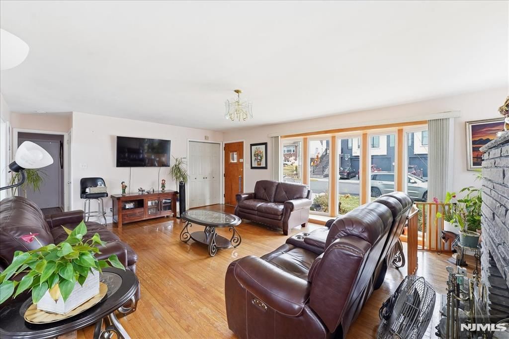 Photo of 3 Linda Lane, Fairview, NJ 07022 (MLS # 25042794)