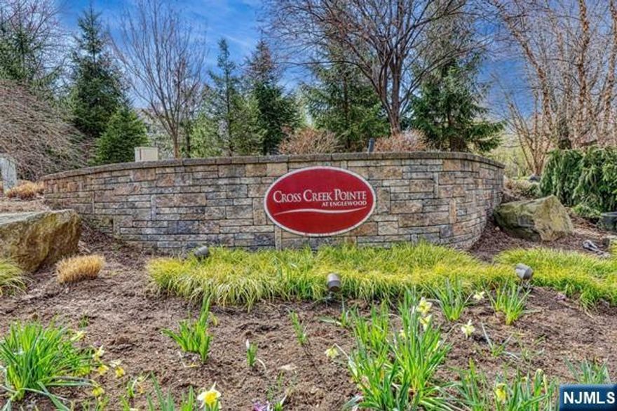 For more informaion, contact to Sarah Chung(646.306.2767). Beautifully renovated 2-bed, 2-bath townhome, tucked away in a serene cul-de-sac, only minutes from GWB and Manhattan. Totally renovated kitchen, bedrooms, bathrooms, and fully finished basement complete with a laundry room, offering both functionality and style. Step out onto your private terrace, ideal for enjoying morning coffee. Discover a wealth of amenities within the complex, including designated parking, a refreshing pool, and courts for pickleball and tennis. Whether you seek relaxation or recreation, this townhome offers the perfect balance of comfort and convenience.