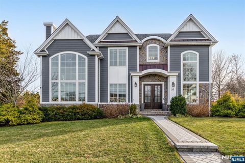Photo of 37 Glenfair Road, Glen Rock, NJ 07452 (MLS # 26020293)