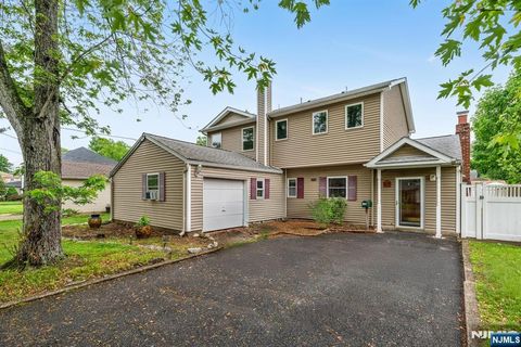 33 Dogwood Lane Emerson NJ 07630