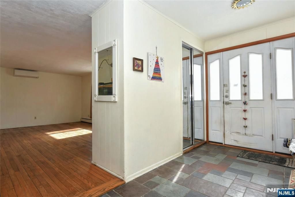 Photo of 638 Washington Avenue, Twp of Washington, NJ 07676 (MLS # 26000839)