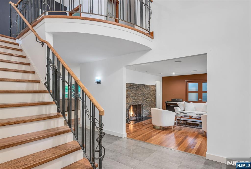 275 Gregory Road