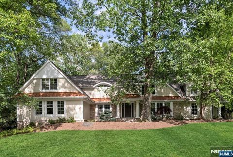 275 Gregory Road Franklin Lakes NJ 07417