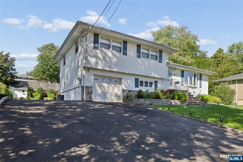 5 Viewpoint Road