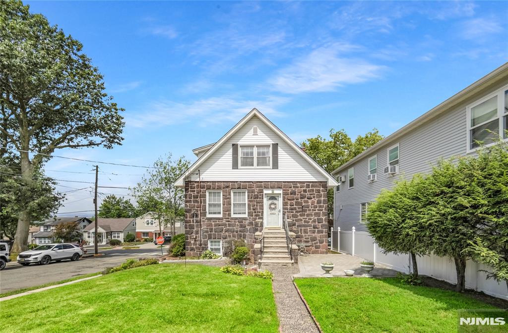600 Studio Road