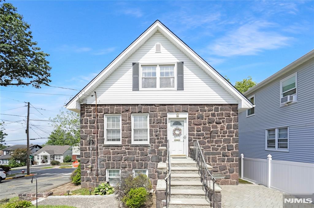600 Studio Road