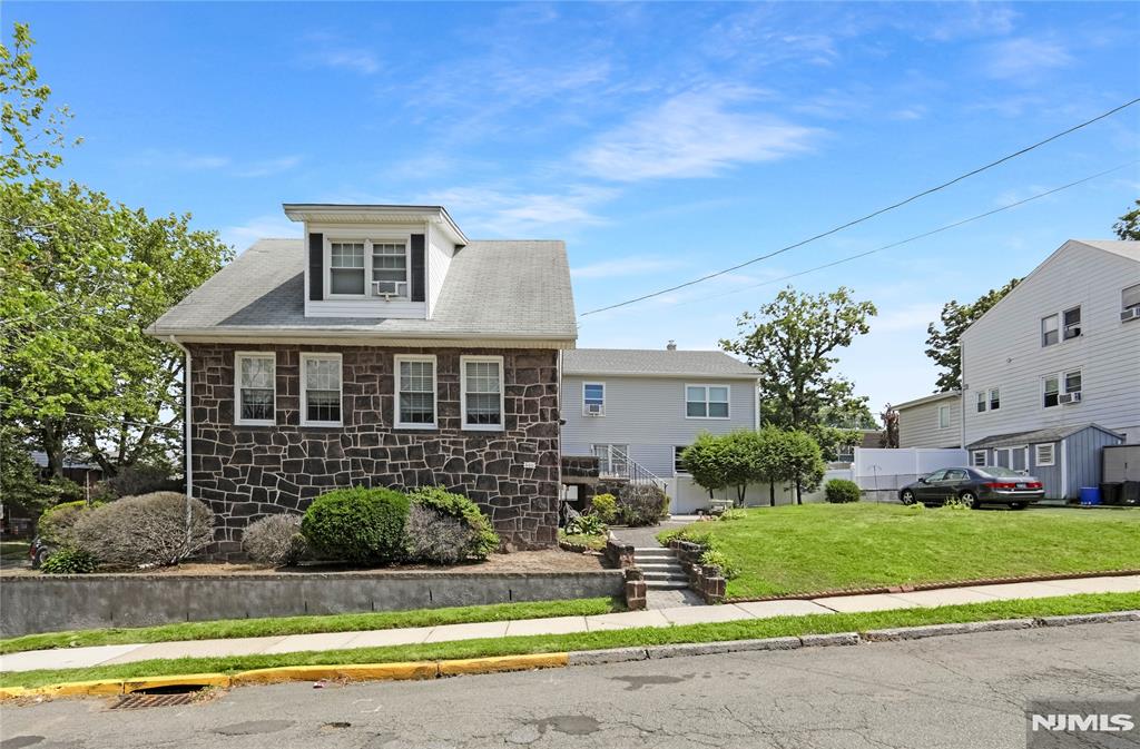 600 Studio Road