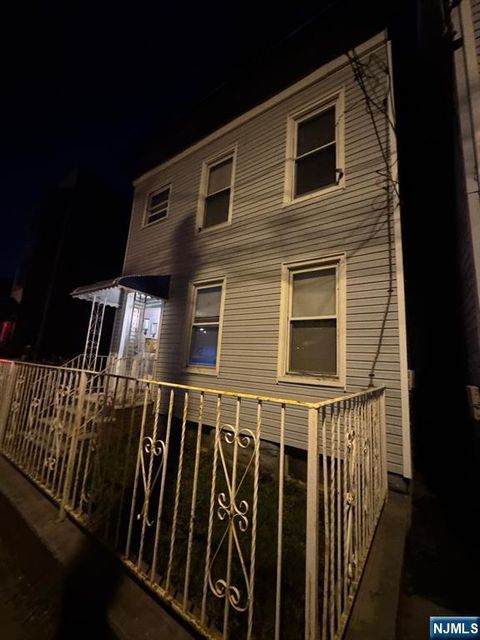 443 Grove Street Irvington NJ 07111