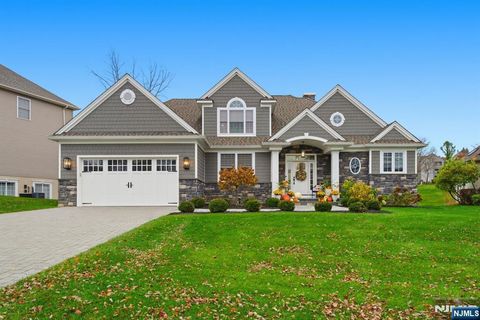 14 Country Lane Hamburg NJ 07419