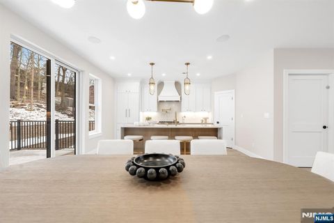 188 Broadway 8 Woodcliff Lake NJ 07677