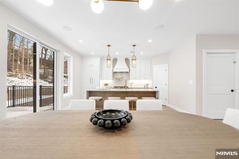 188 Broadway 8 Woodcliff Lake NJ 07677