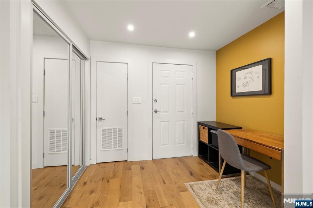 6023 Boulevard East 2A