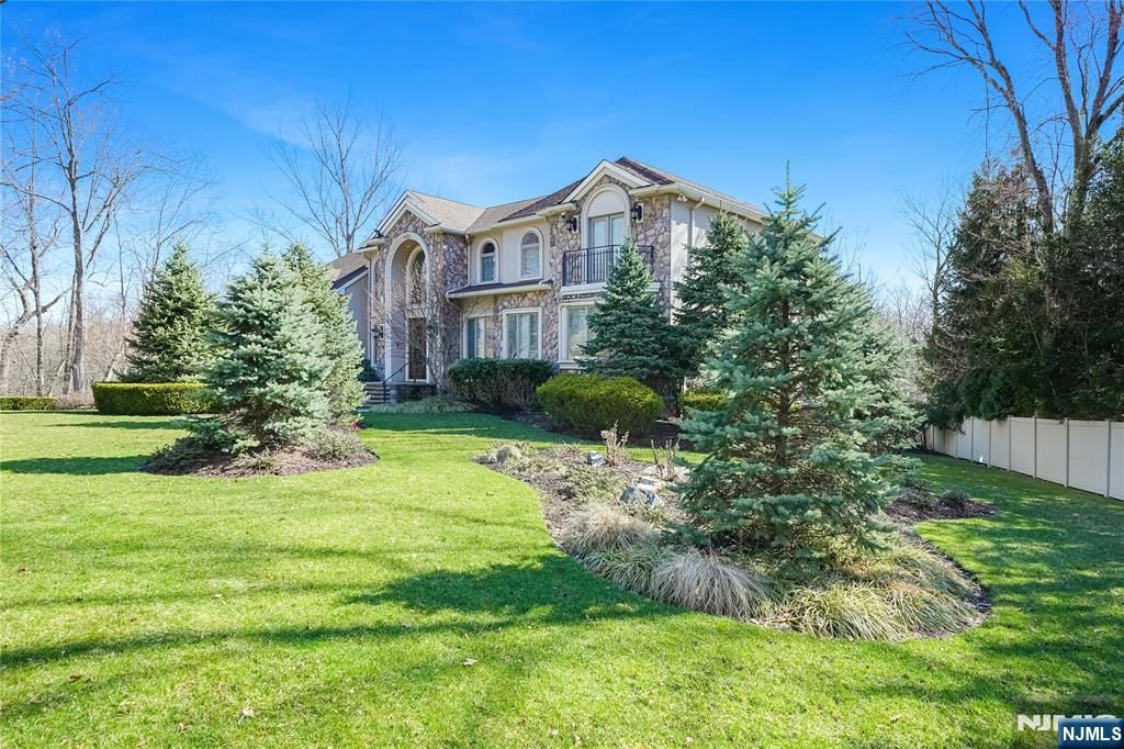 Photo of 69 Woodland Road, Montvale, NJ 07645 (MLS # 26005119)