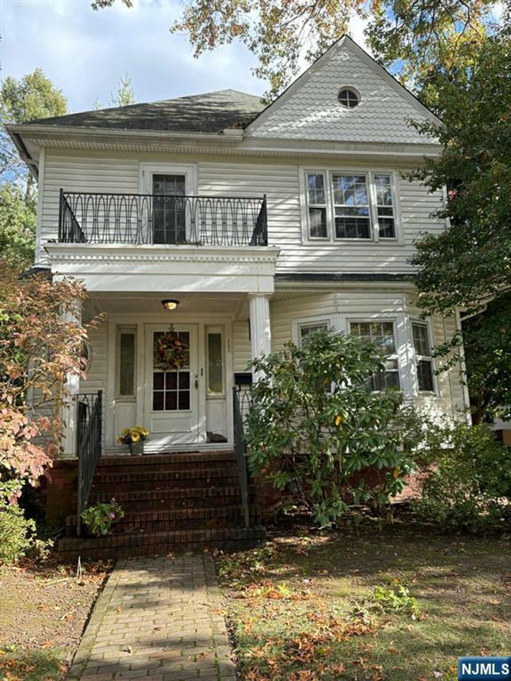 Photo of 235 Larch Avenue, Bogota, NJ 07603 (MLS # 25039003)