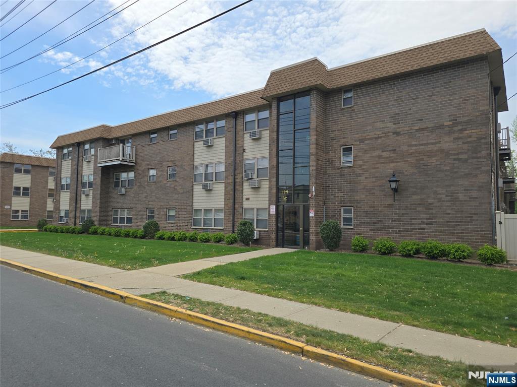 Property for Sale at 199 Bergen Turnpike Turnpike 1C, Ridgefield Park, New Jersey - Bedrooms: 2 
Bathrooms: 1  - $199,000