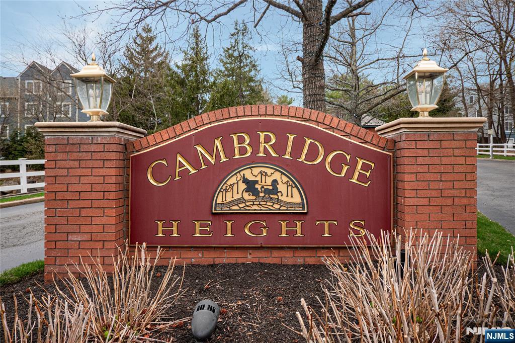 198 Cambridge Drive, Ramsey, New Jersey - 2 Bedrooms  
3 Bathrooms - 
