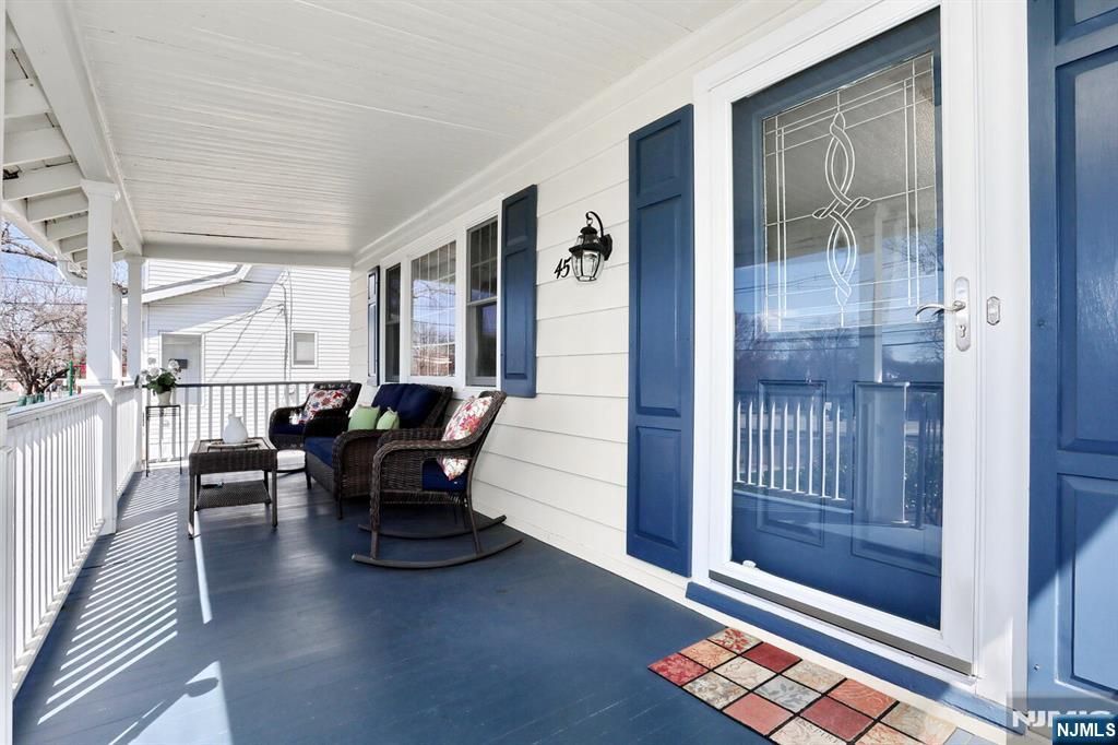 Photo of 45 Highland Avenue, Midland Park, NJ 07432 (MLS # 26008941)