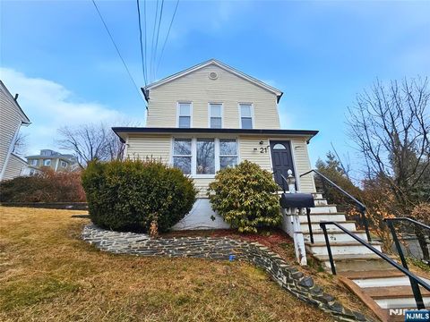 MLS: 25006427