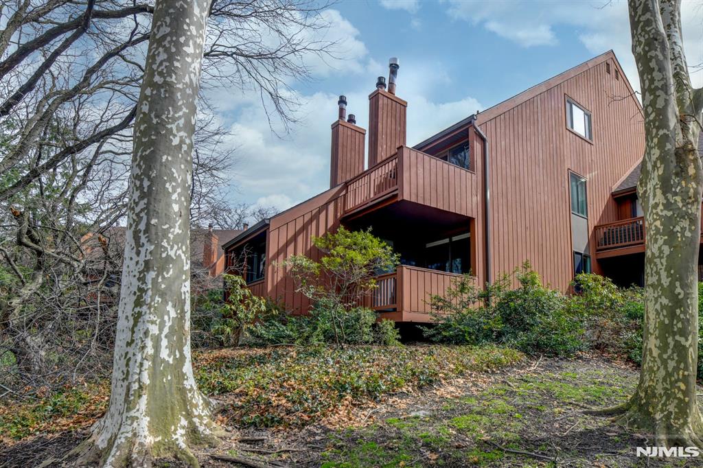 598 Sanderling Court