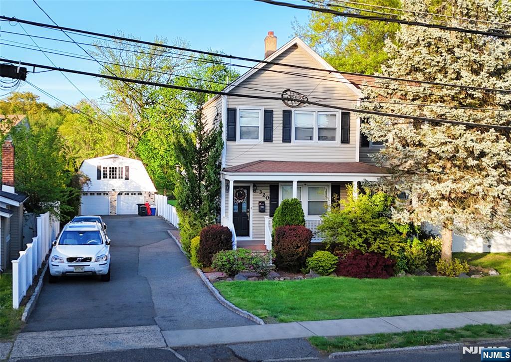 320 Saddle River Road