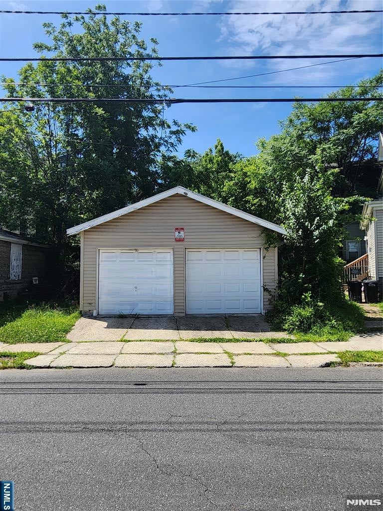 66 Becker Terrace