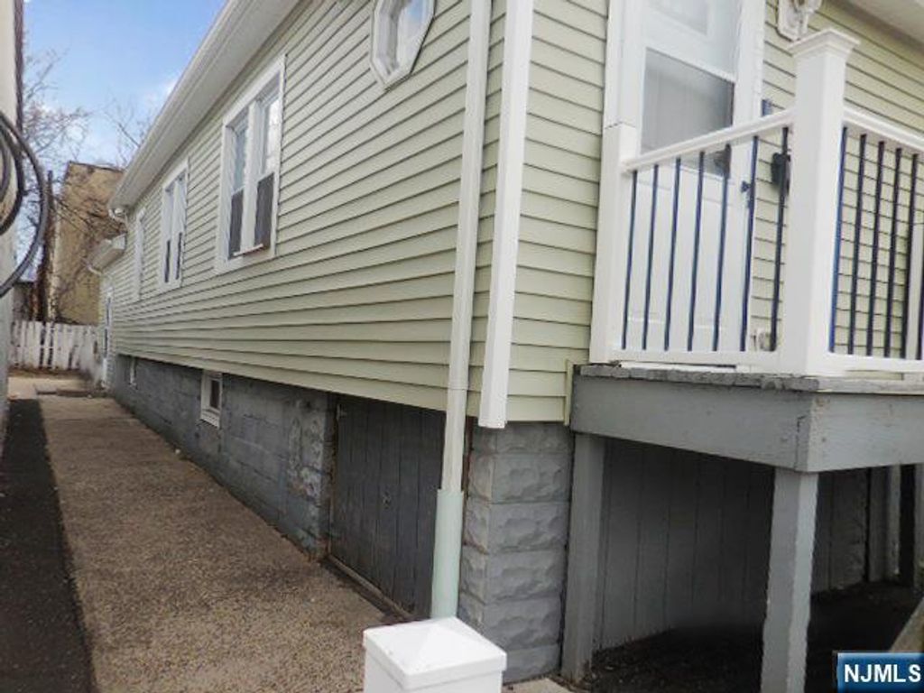 Photo of 222 Washington Avenue, Hackensack, NJ 07601 (MLS # 25014542)